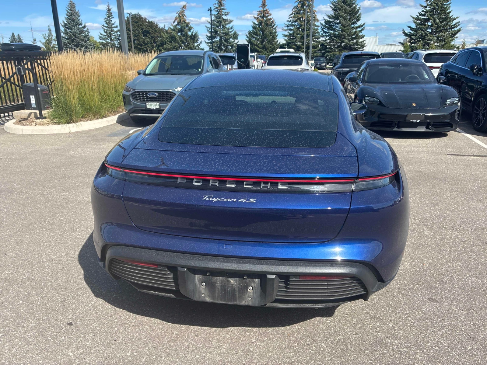 Porsche Taycan 4S | CARFAX | ГЛАВНО ПРЕДСТАВИТЕЛСТВО НА PORSCHE, снимка 5 - Автомобили и джипове - 56137116