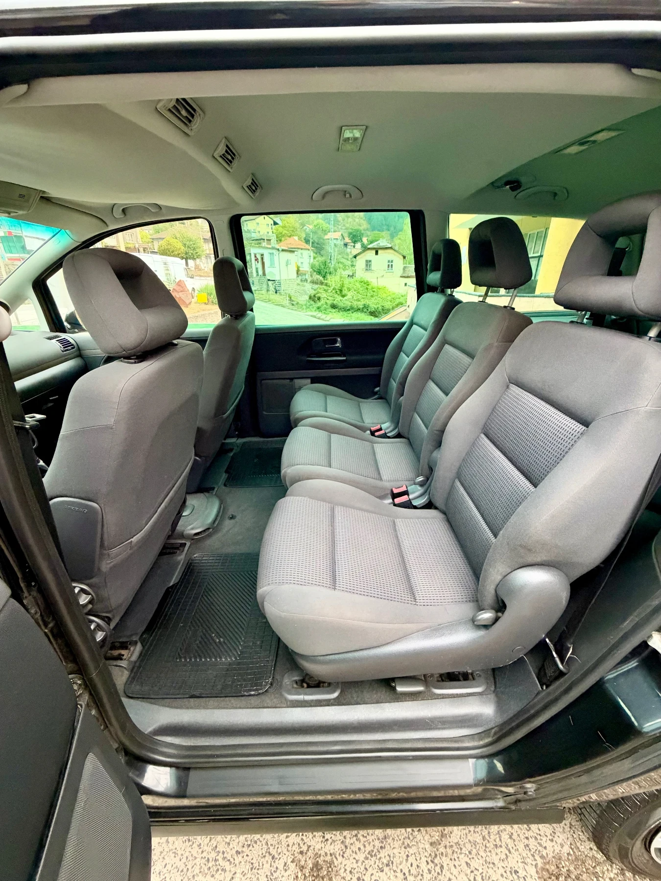 VW Sharan TDI 4x4, снимка 9 - Автомобили и джипове - 56522920