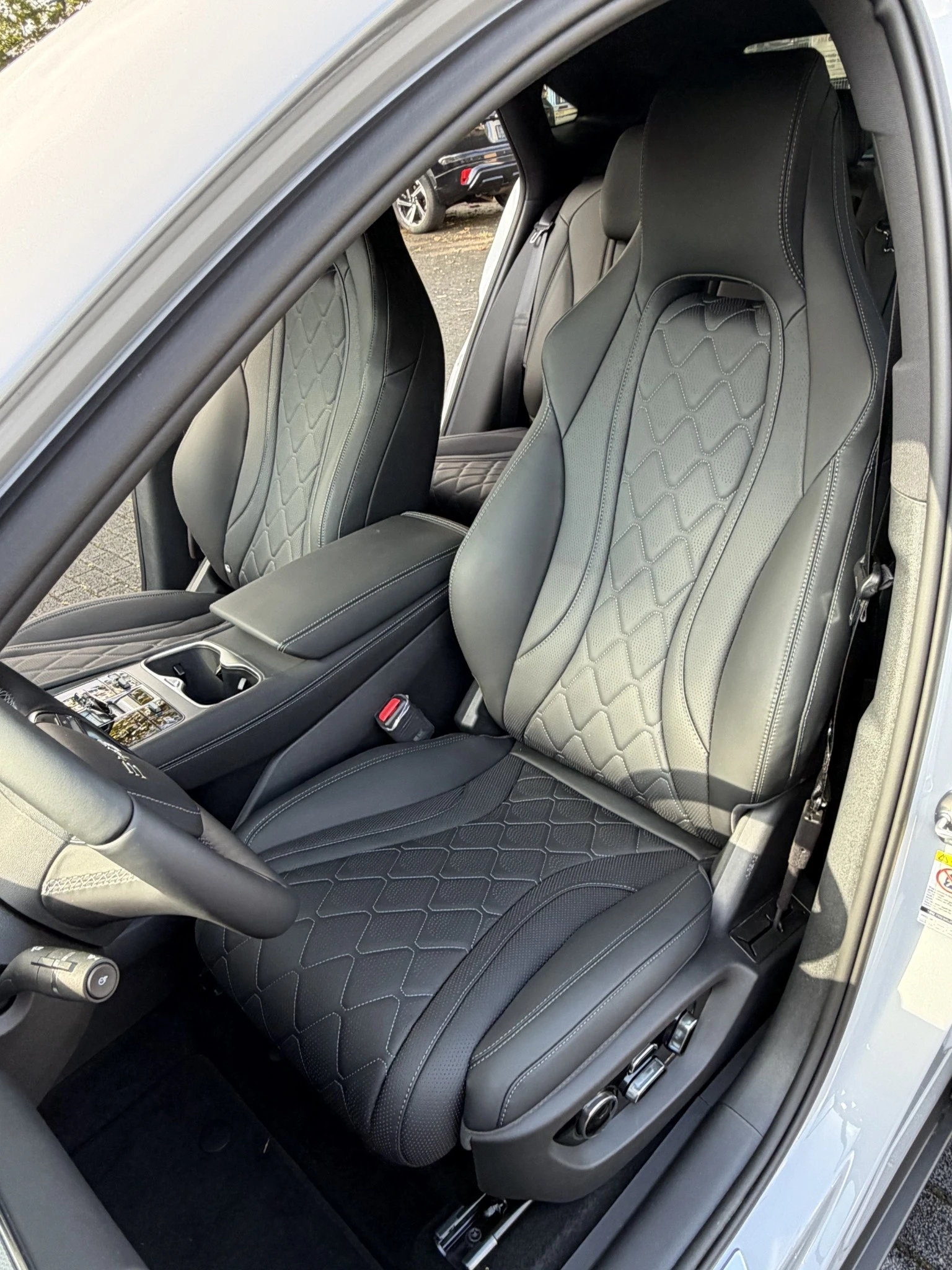 BYD Sealion 7 AWD Design 83kW, снимка 8 - Автомобили и джипове - 56644740