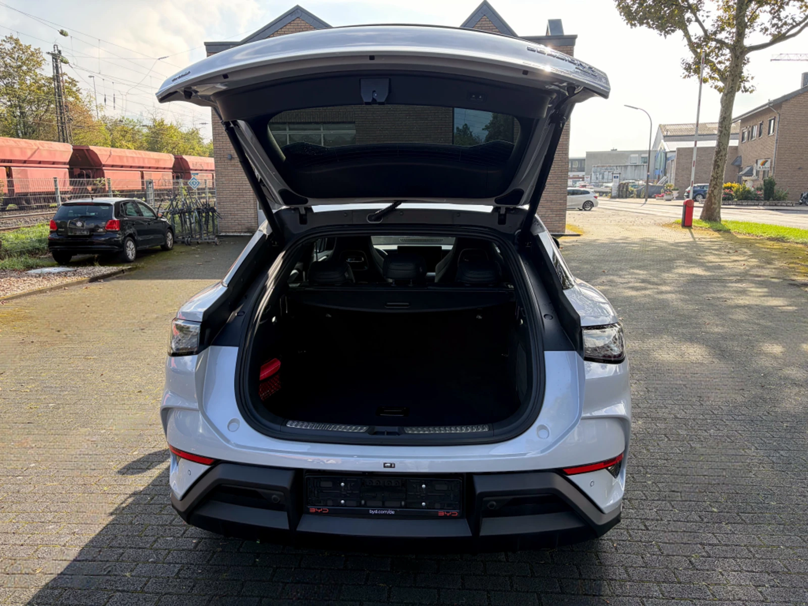 BYD Sealion 7 AWD Design 83kW, снимка 16 - Автомобили и джипове - 56644740