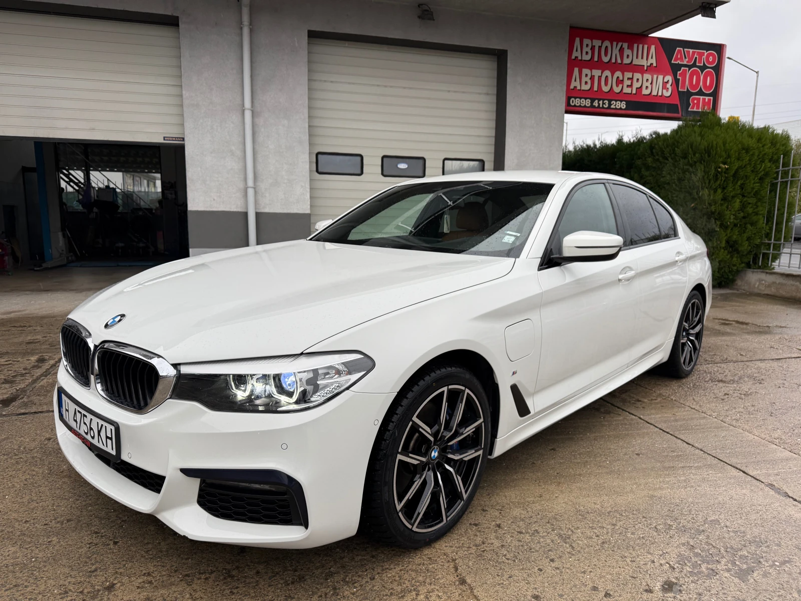 BMW 530E I Performance M Sport, снимка 2 - Автомобили и джипове - 56730162