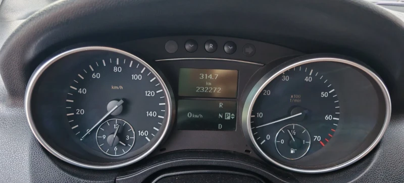 Mercedes-Benz ML 500, снимка 11 - Автомобили и джипове - 51867467