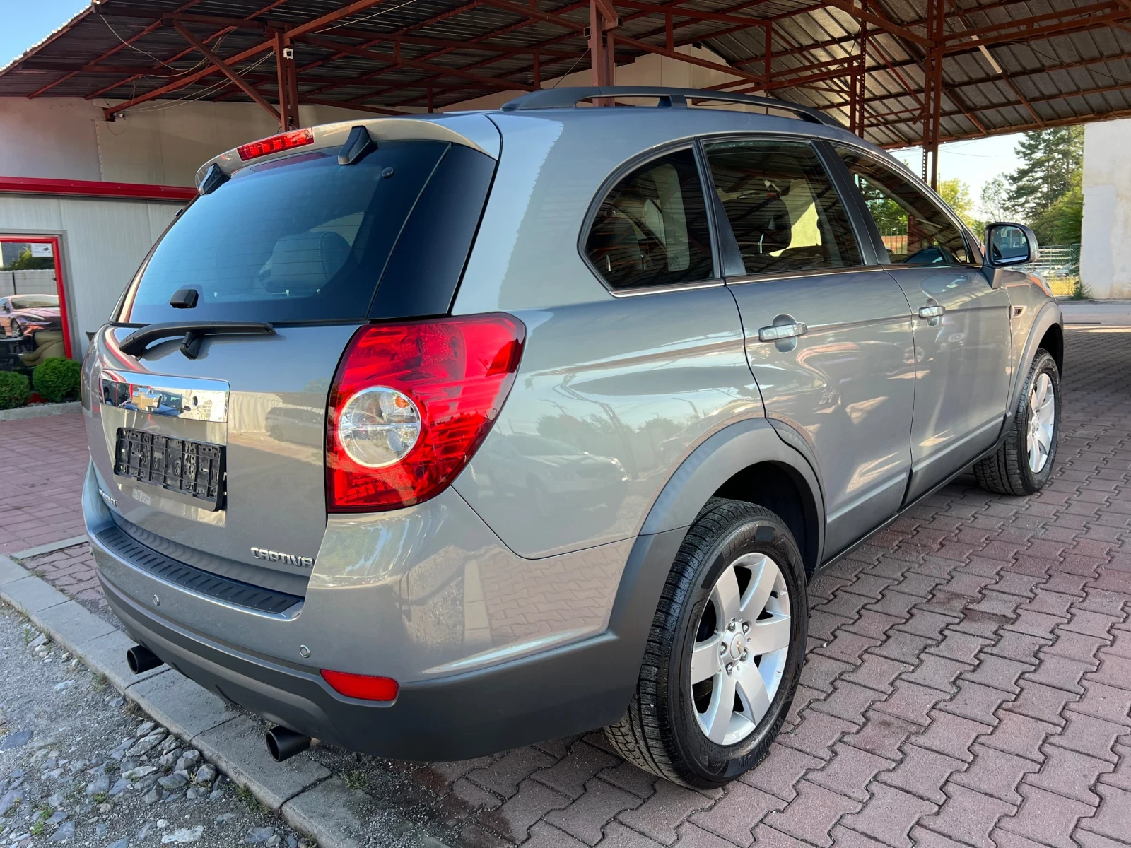 Chevrolet Captiva 2.4* 4х4* ШВЕЙЦАРИЯ* 7МЕСТА*  - изображение 6