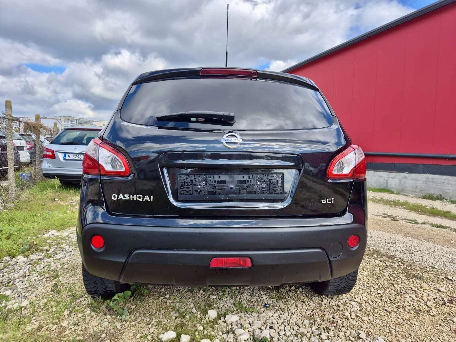 Nissan Qashqai 1.5 DCI, 3 камери и панорама - изображение 4