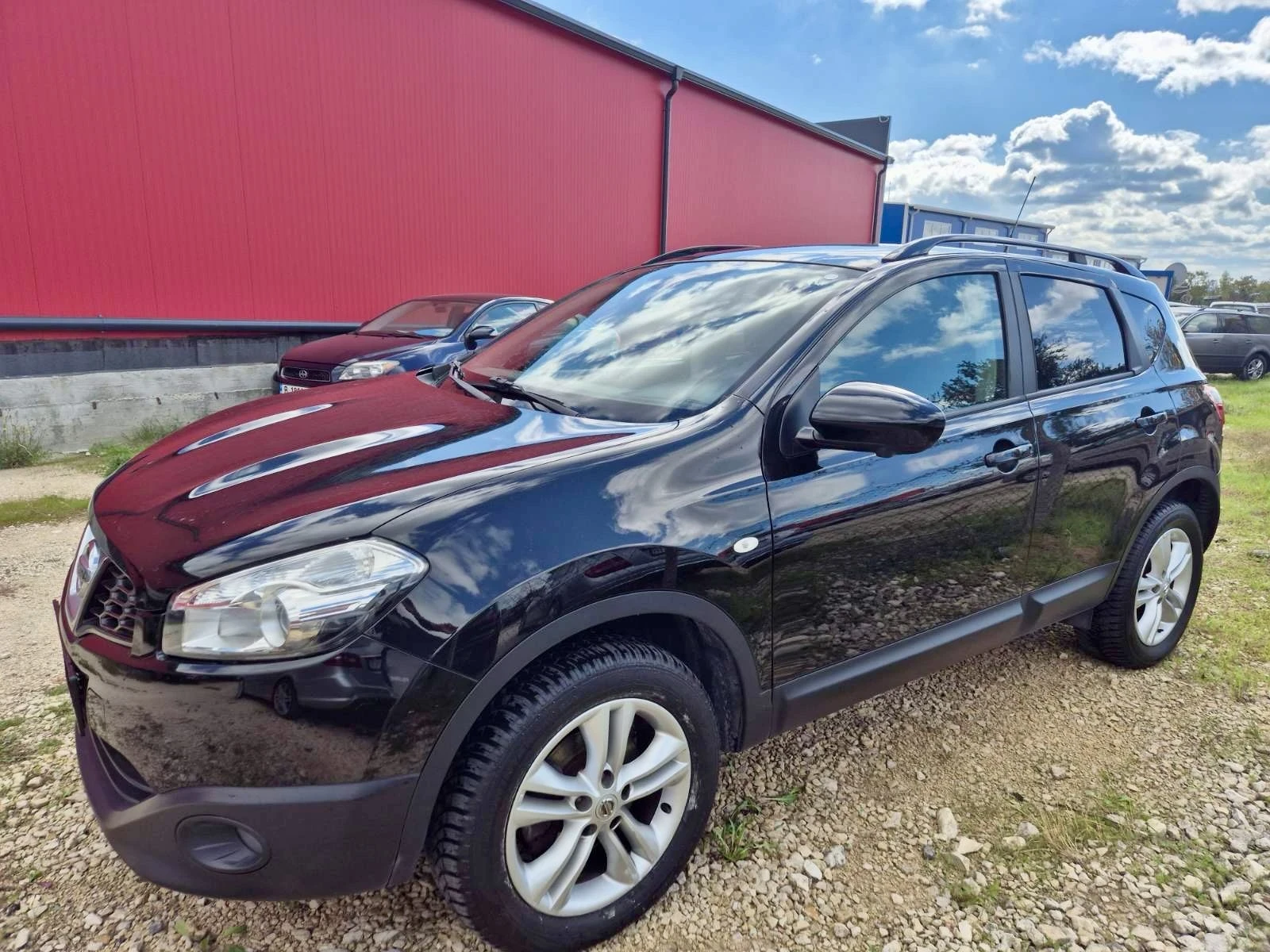 Nissan Qashqai 1.5 DCI, 3 камери и панорама - изображение 2