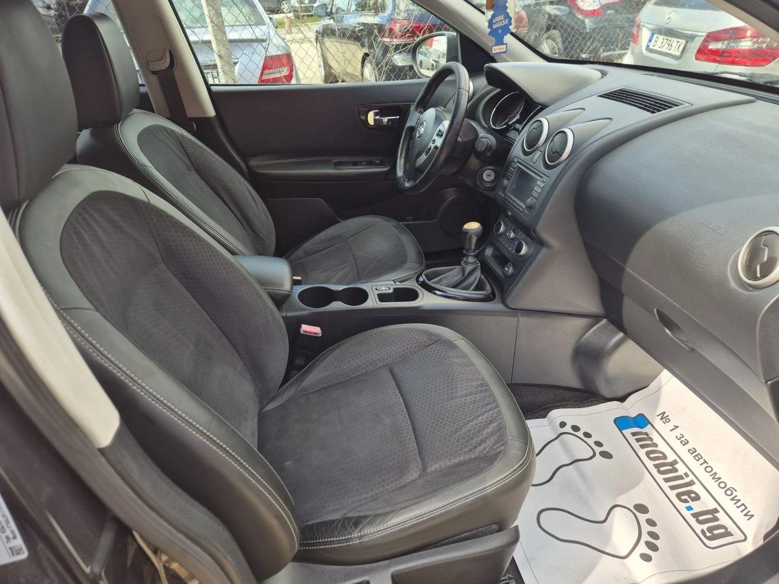 Nissan Qashqai 1.5 DCI, 3 камери и панорама - изображение 10