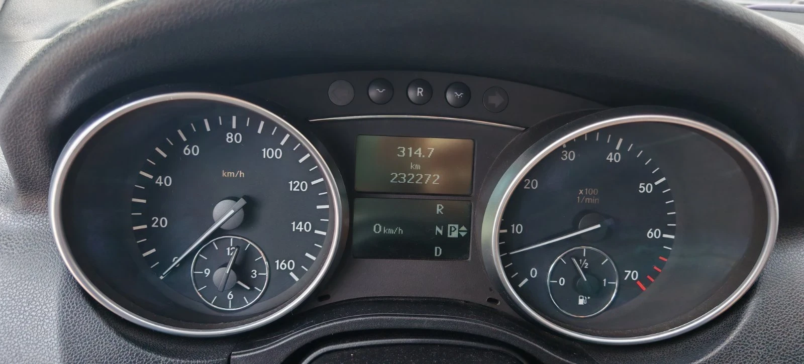 Mercedes-Benz ML 500  - изображение 6