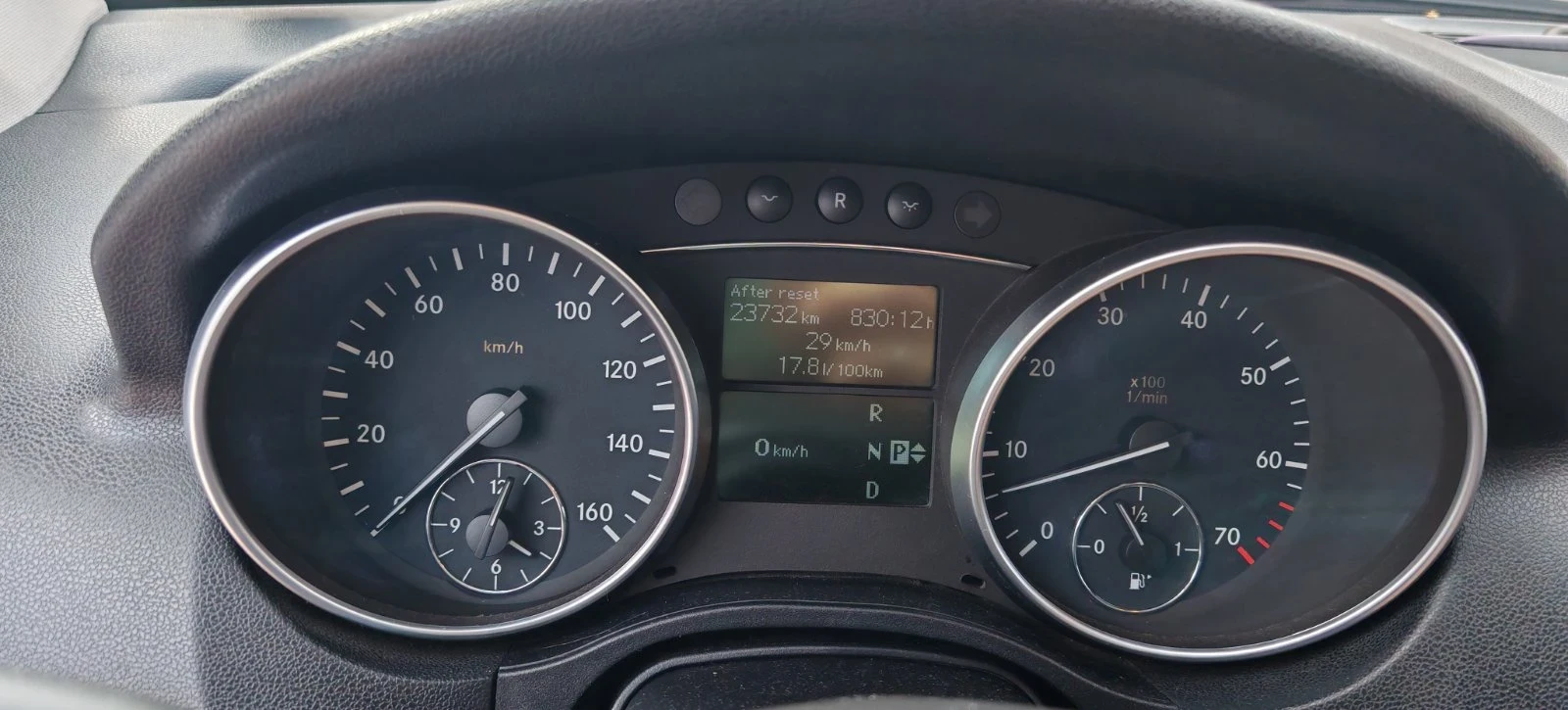 Mercedes-Benz ML 500  - изображение 5
