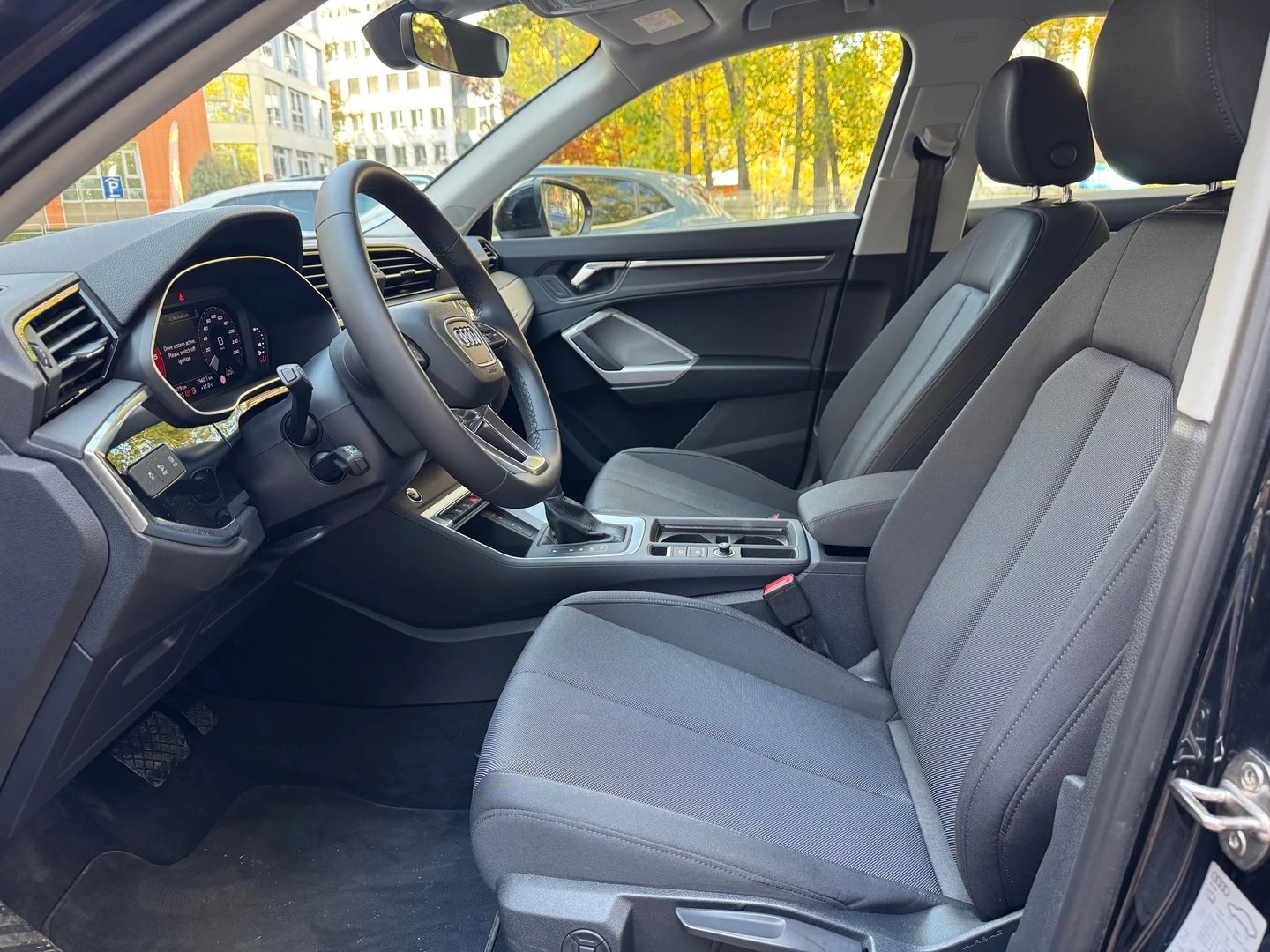 Audi Q3 Advanced 35 TDI, снимка 7 - Автомобили и джипове - 56269690