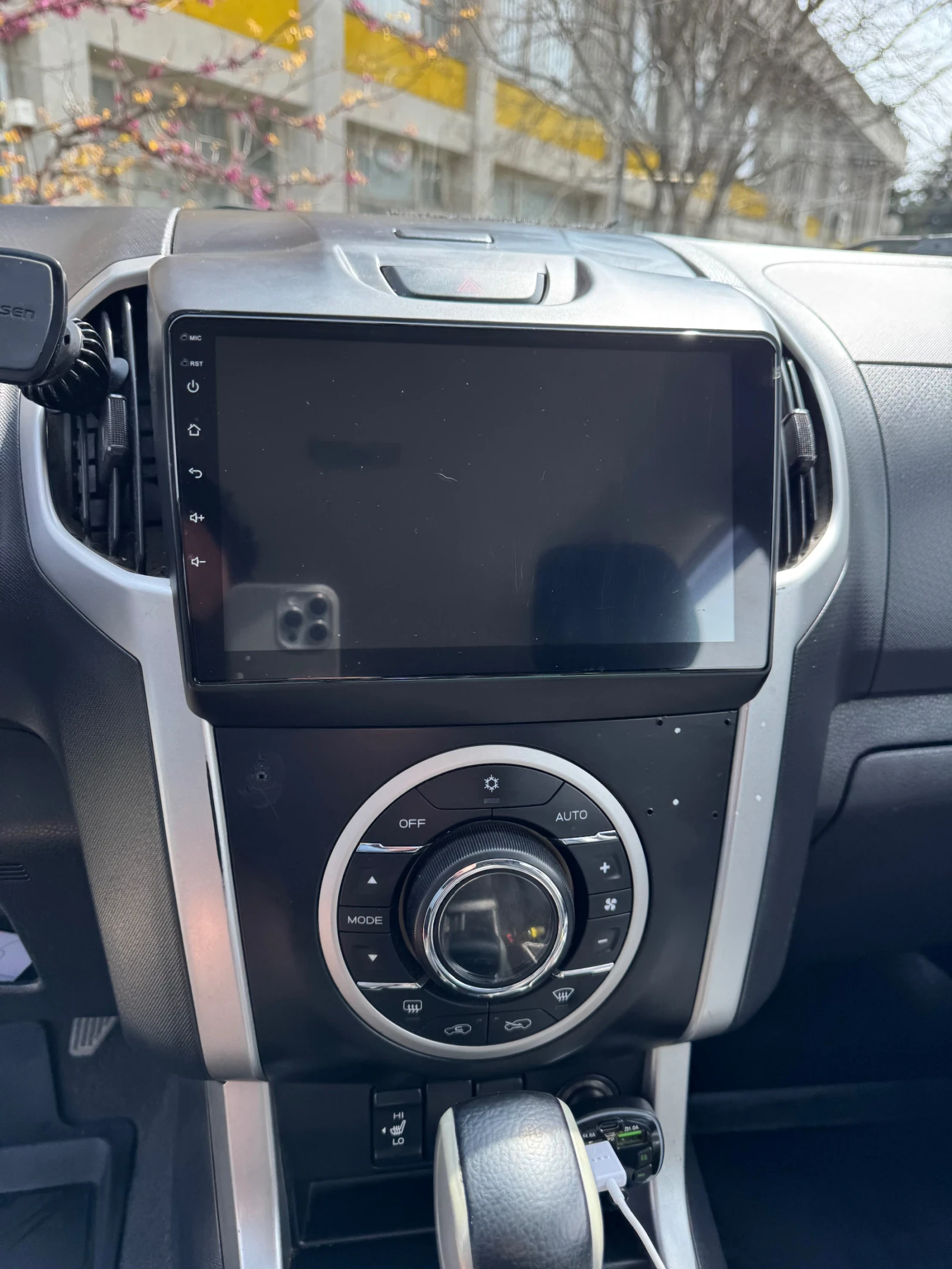 Isuzu D-max  - изображение 9