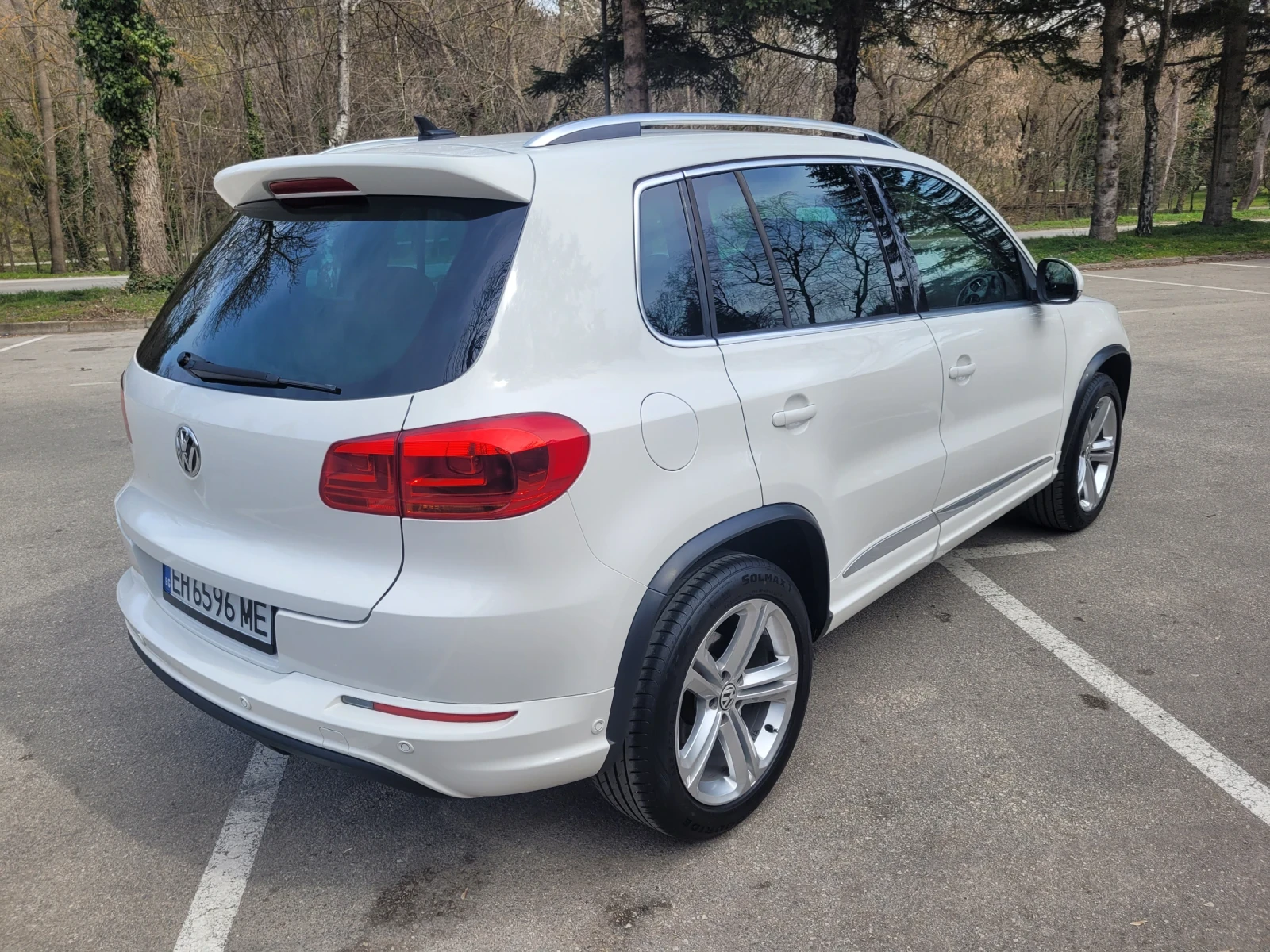 VW Tiguan 2.0TDI R-LINE TOP TOP, снимка 7 - Автомобили и джипове - 53885326