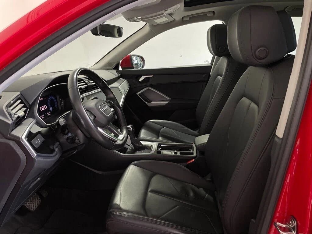 Audi Q3 4.0TFSI / QUATRO, снимка 7 - Автомобили и джипове - 54573196
