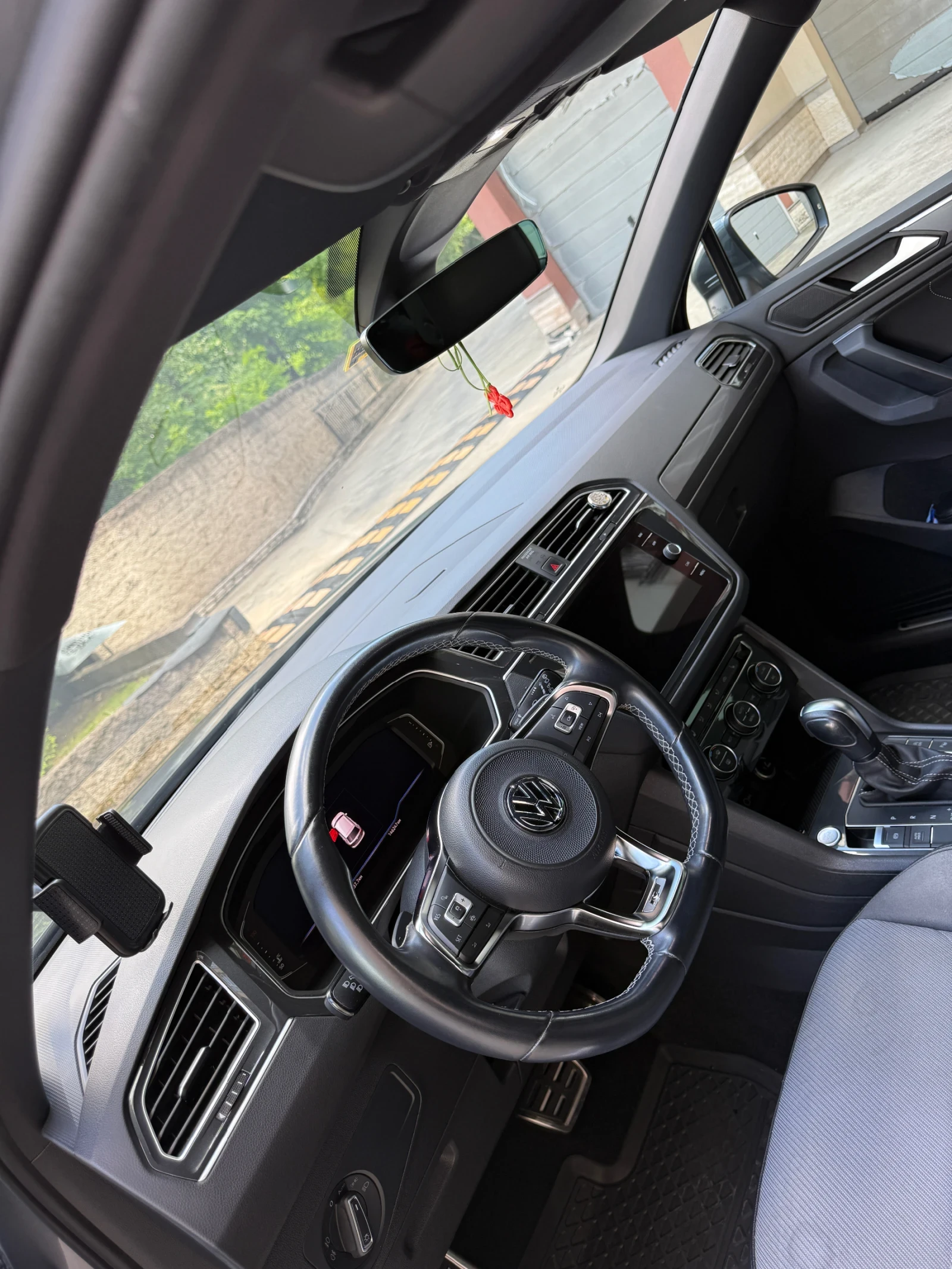 VW Tiguan 2.0TSI 4 motion, снимка 6 - Автомобили и джипове - 54668534
