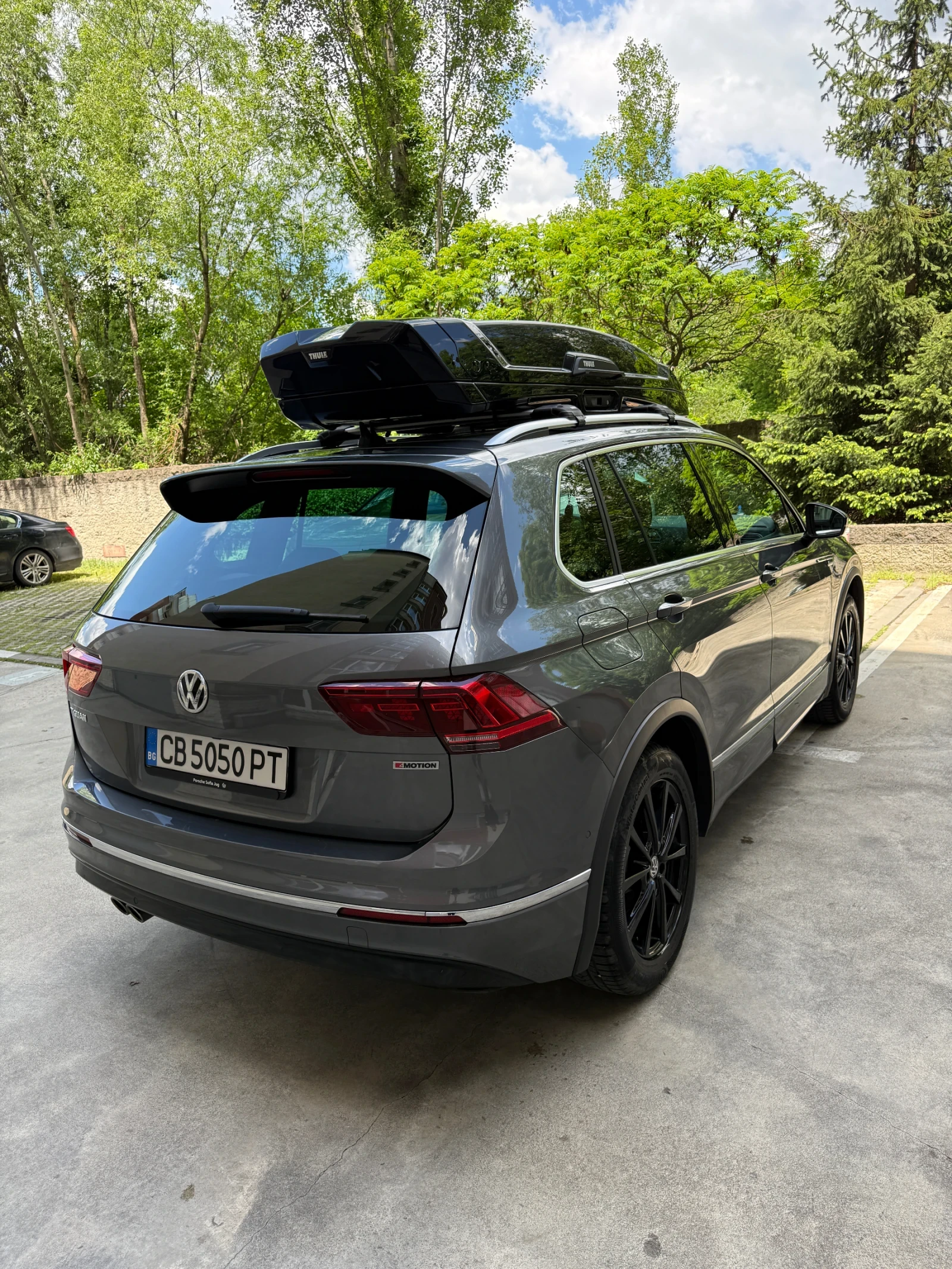 VW Tiguan 2.0TSI 4 motion, снимка 3 - Автомобили и джипове - 54668534