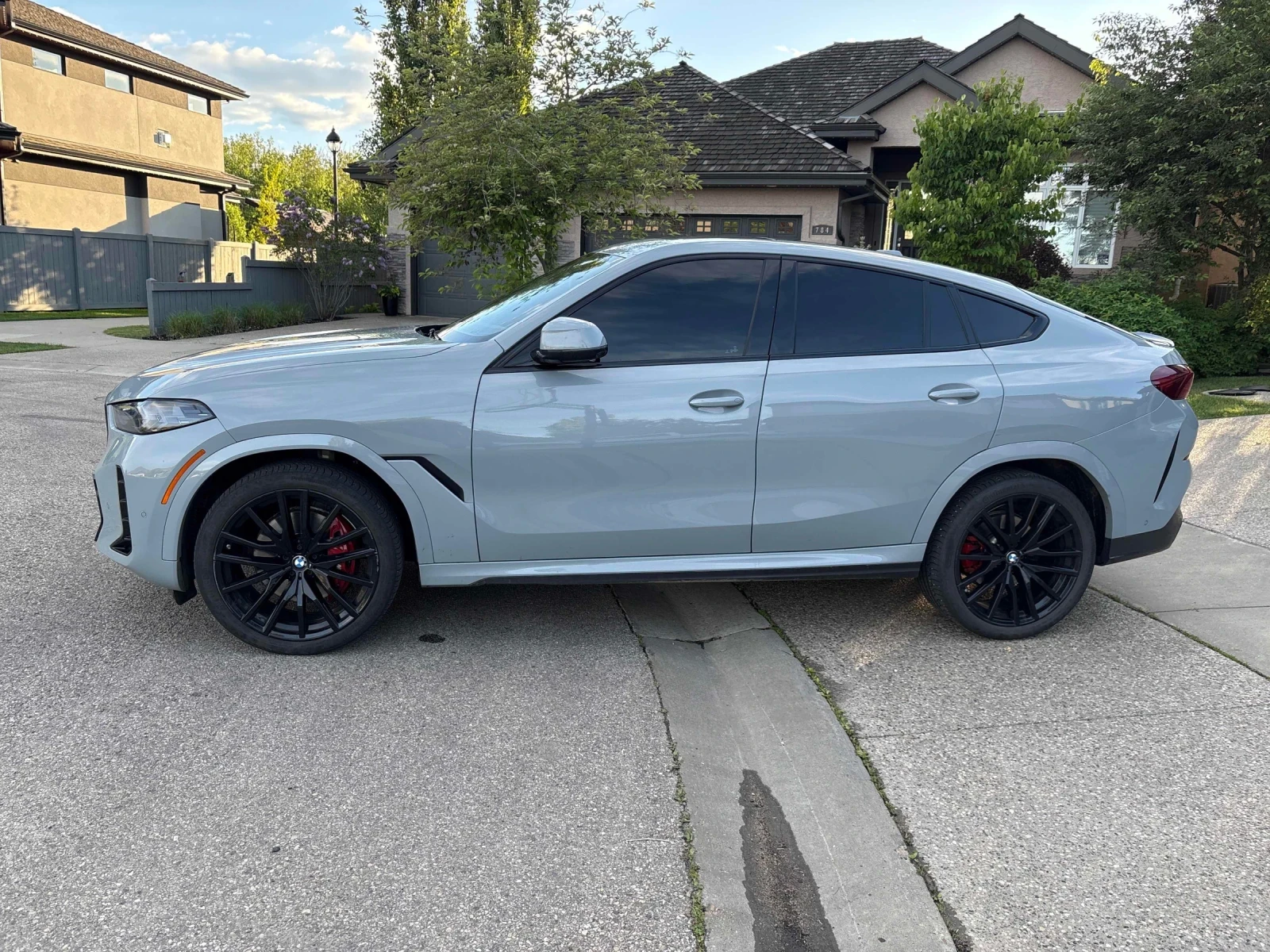 BMW X6 ДИСТРОНИК * ПОДГРЕВ * ПАНОРАМА * HARMAN KARDON, снимка 2 - Автомобили и джипове - 54824127