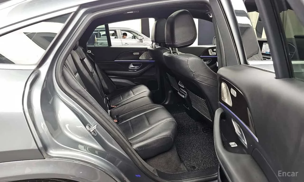 Mercedes-Benz GLE * GLE400d 4MATIC Coupe * CARFAX * ЦЕНА ДО БГ, снимка 17 - Автомобили и джипове - 55557111