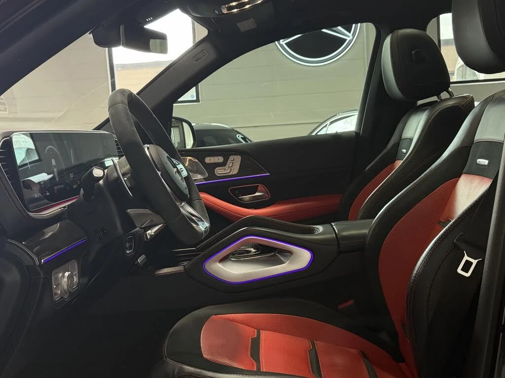 Mercedes-Benz GLE 53 4MATIC 4MATIC+ * NIGHT PACK* BURMESTER* CARBON* КРАЙНА ЦЕ, снимка 8 - Автомобили и джипове - 56004997