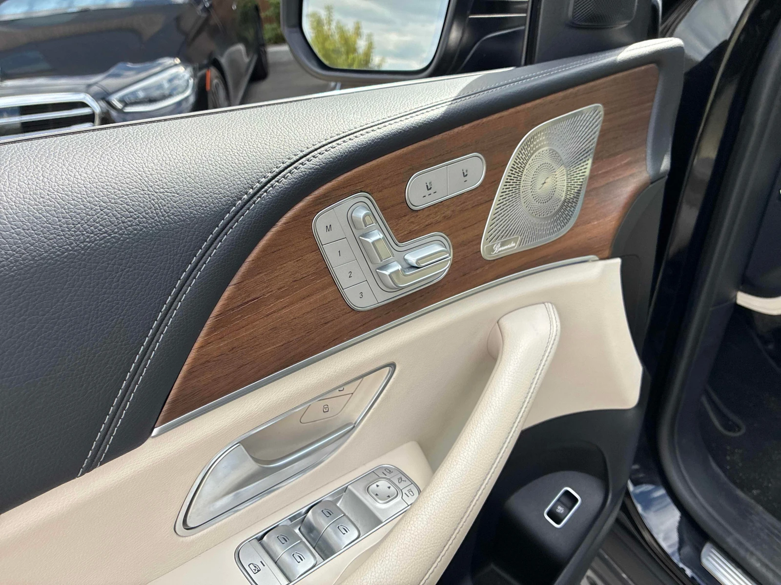 Mercedes-Benz GLE 350 * CARFAX * ОПЦИЯ ЗА ФИНАНСИРАНЕ * БЕЗ ИНЦИДЕНТИ, снимка 11 - Автомобили и джипове - 56076015