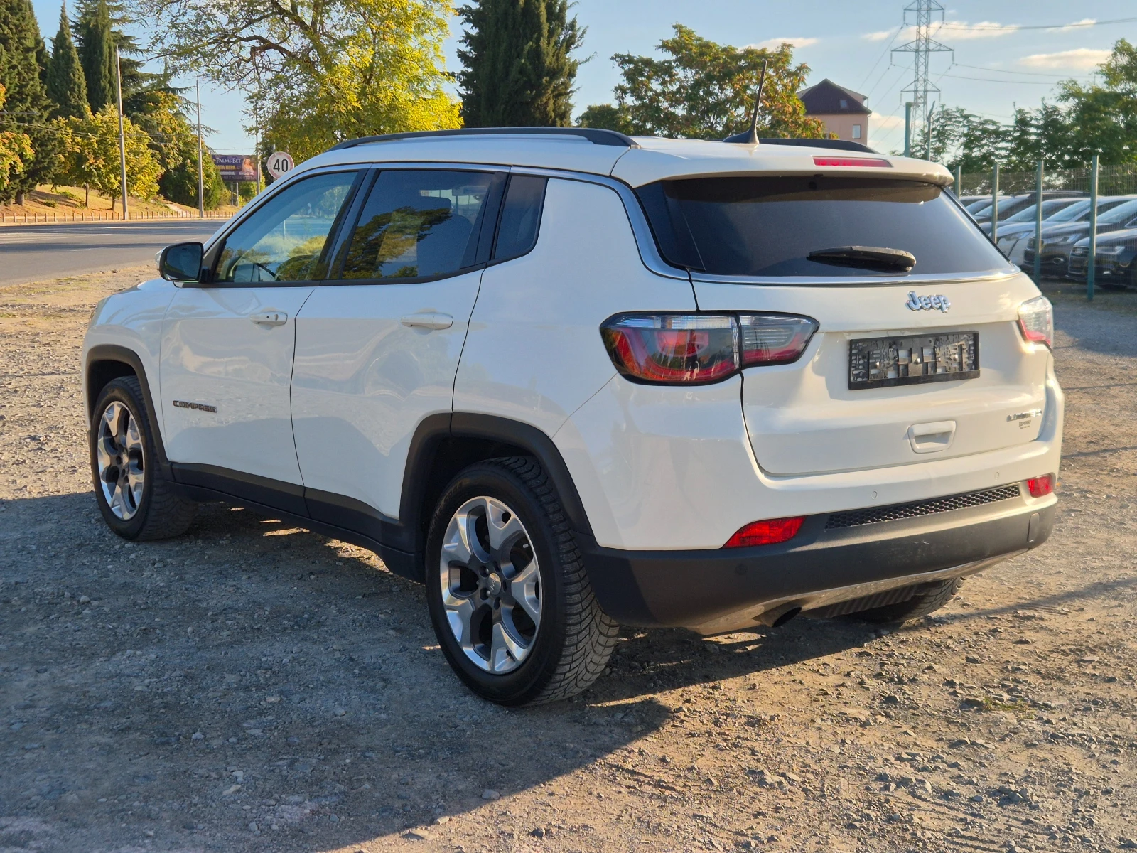 Jeep Compass 1.6d Limited, снимка 3 - Автомобили и джипове - 56333984