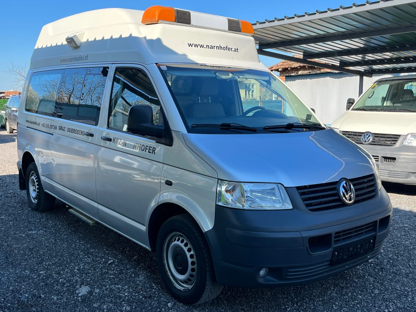 VW Transporter 2.5TDI, снимка 2 - Бусове и автобуси - 54101530