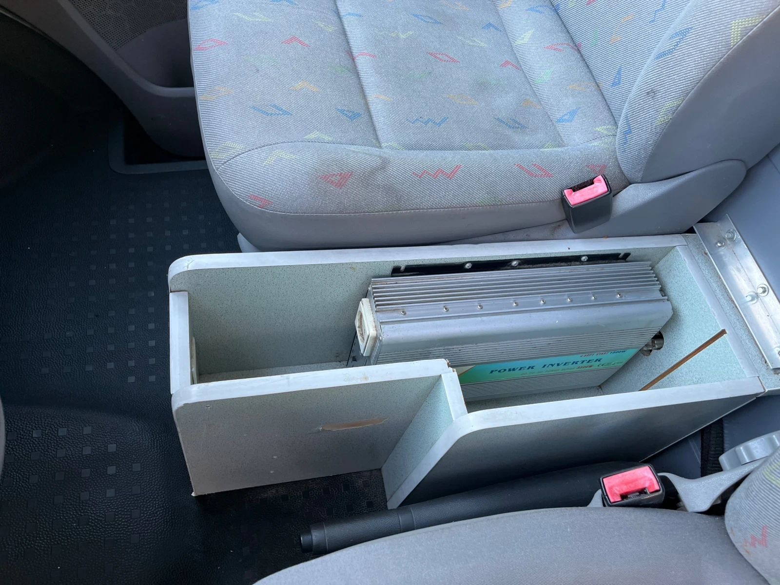 VW Transporter 2.5TDI, снимка 13 - Бусове и автобуси - 54101530