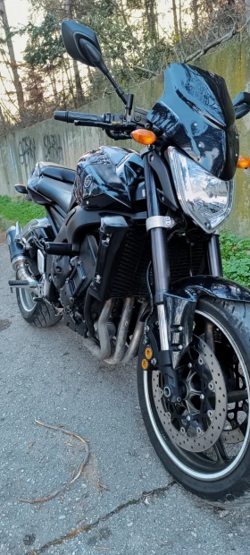     Yamaha FZ1