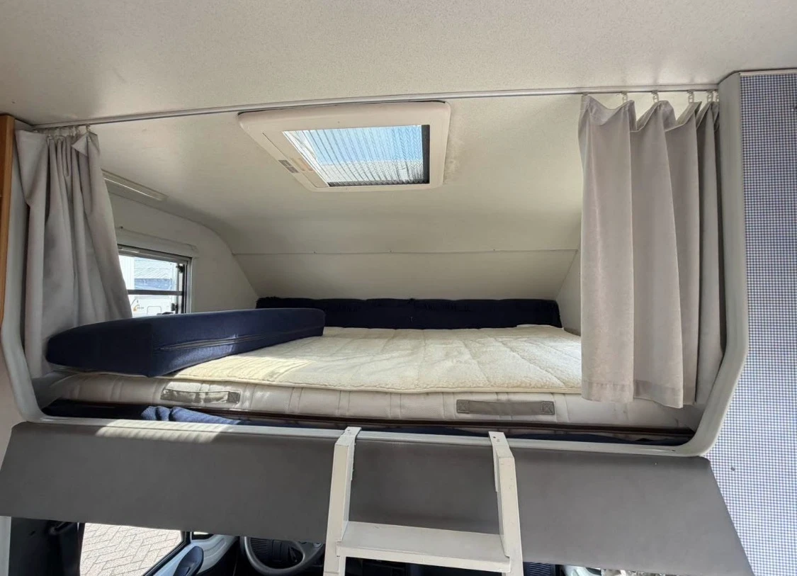 Кемпер Knaus Giat Ducato 2500 , снимка 9 - Каравани и кемпери - 55140170