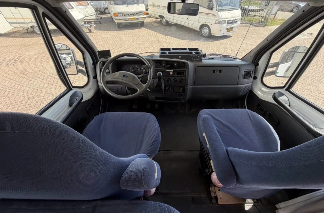 Кемпер Knaus Giat Ducato 2500 , снимка 5 - Каравани и кемпери - 55140170