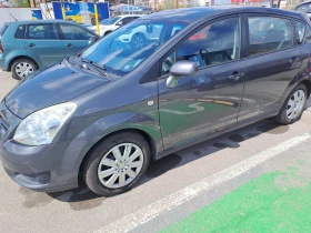 Обява за продажба на Toyota Corolla verso ~5 500 лв. - изображение 1