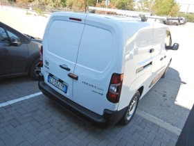 Toyota Proace City e-ProAce City 50 kWh - 19000 € / 37160.77 лв. - 42096421 3
