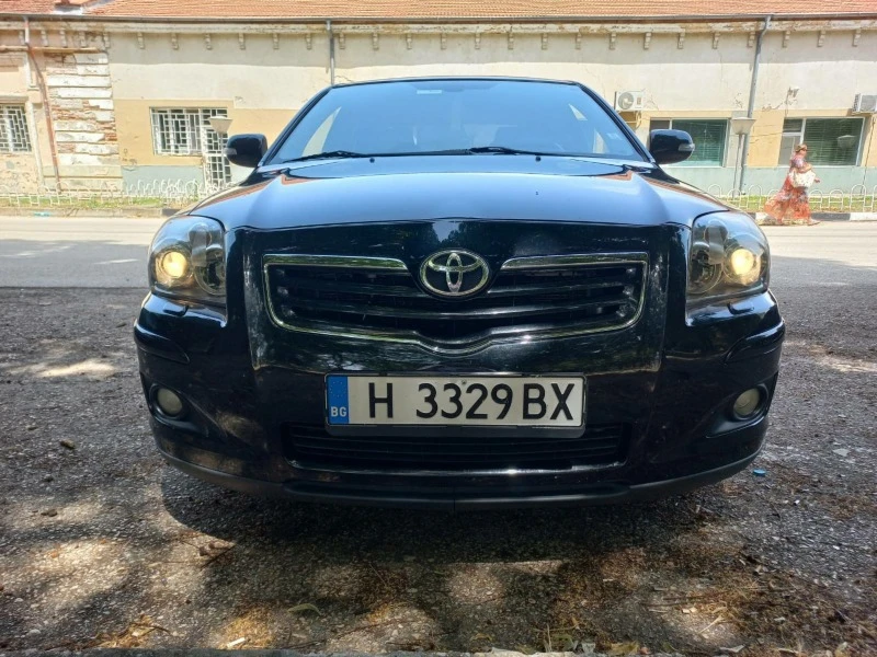 Toyota Avensis Седан, снимка 12 - Автомобили и джипове - 49002931