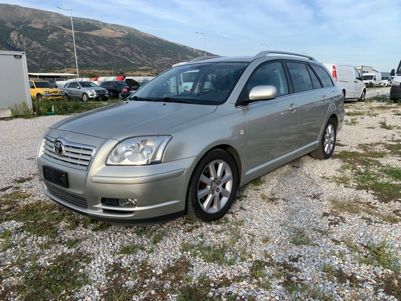 Toyota Avensis 1.8 бензин, снимка 3 - Автомобили и джипове - 47184825