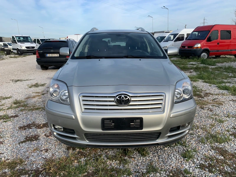 Toyota Avensis 1.8 бензин, снимка 2 - Автомобили и джипове - 47184825