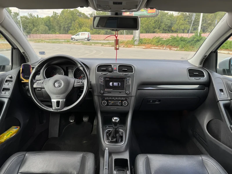 VW Golf, снимка 5 - Автомобили и джипове - 47205116