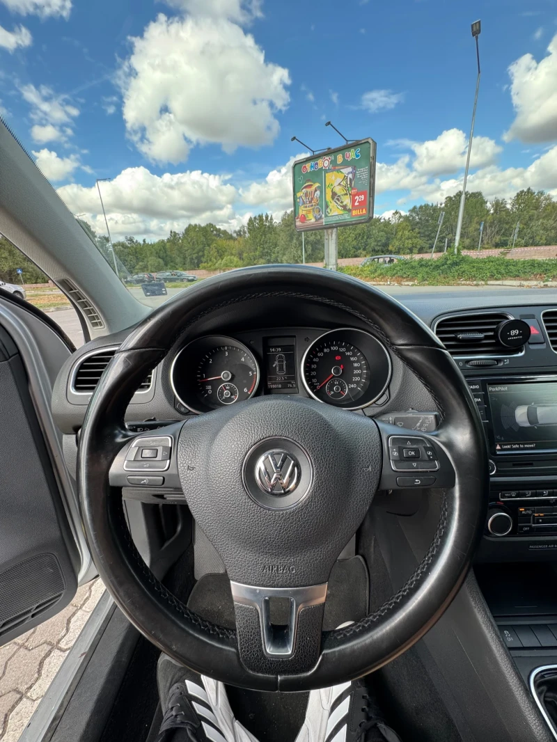 VW Golf, снимка 8 - Автомобили и джипове - 47205116