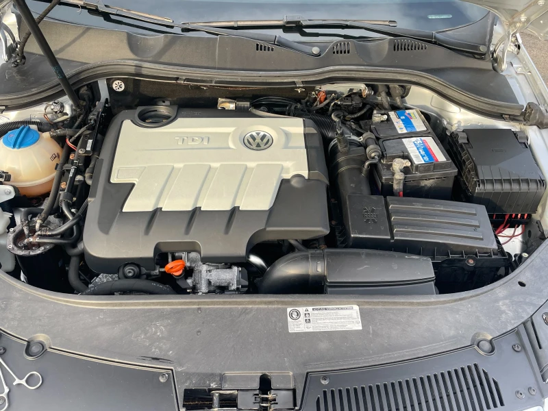 VW Passat НОВ ВНОС ИТАЛИЯ, снимка 15 - Автомобили и джипове - 48757322