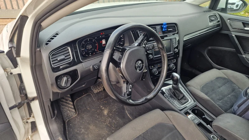 VW Golf 2.0TDI DSG, снимка 11 - Автомобили и джипове - 48817111