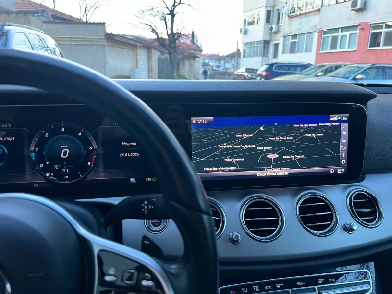 Mercedes-Benz E 220, снимка 13 - Автомобили и джипове - 48838493