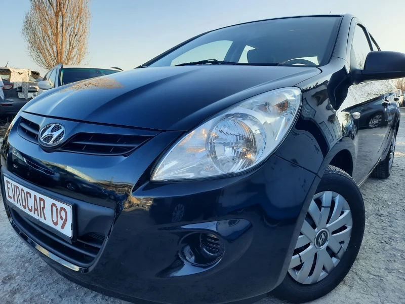 Hyundai I20 2011та 1.3i НОВА !, снимка 1 - Автомобили и джипове - 49365044