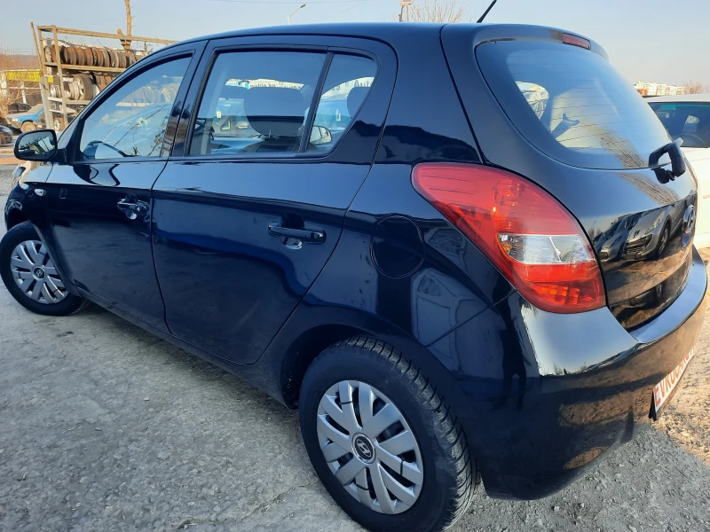 Hyundai I20 2011та 1.3i НОВА !, снимка 6 - Автомобили и джипове - 49365044