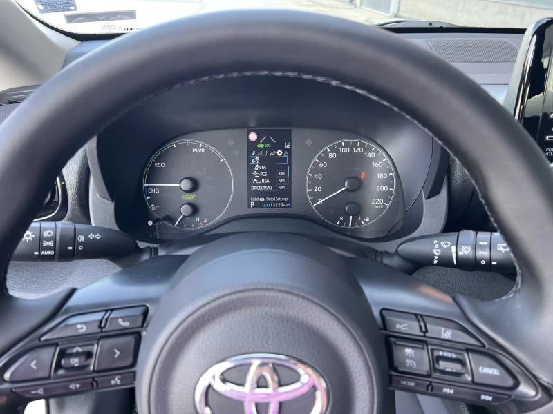 Toyota Yaris LIGHT/HYBRID/1.5vvt-i/115K.C./Е-CVT AT, снимка 12 - Автомобили и джипове - 50667048