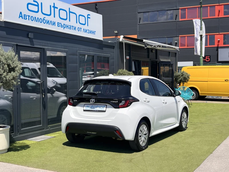 Toyota Yaris LIGHT/HYBRID/1.5vvt-i/115K.C./Е-CVT AT, снимка 4 - Автомобили и джипове - 50667048