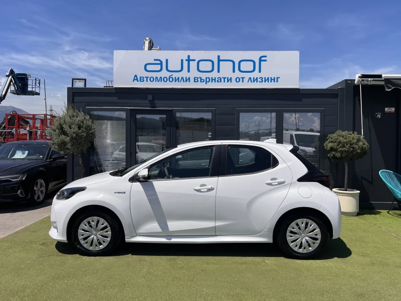 Toyota Yaris LIGHT/HYBRID/1.5vvt-i/115K.C./Е-CVT AT, снимка 2 - Автомобили и джипове - 50667048
