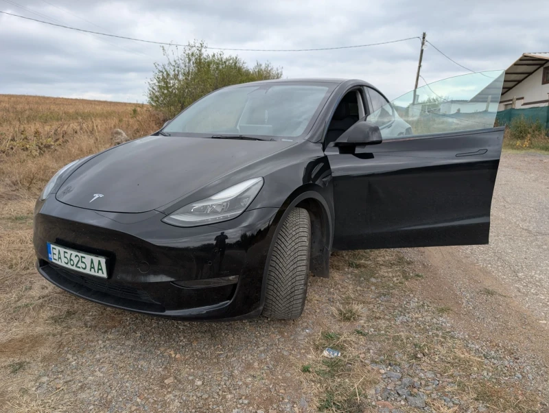 Tesla Model Y LR AWD, снимка 4 - Автомобили и джипове - 51847170