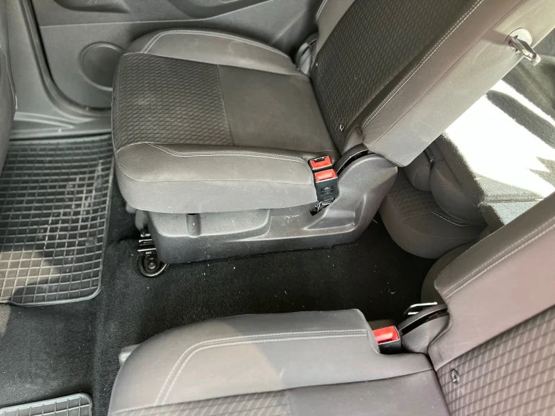 Ford Grand C-Max 1.0 ecoboost, снимка 12 - Автомобили и джипове - 52107360