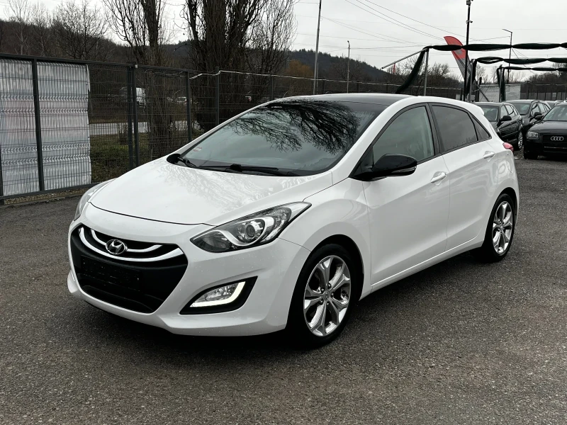 Hyundai I30 1.6CRDI * Автомат* * Панорама* 