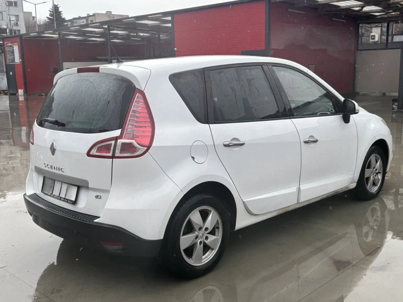 Renault Scenic 1.9DCI, снимка 4 - Автомобили и джипове - 53370970