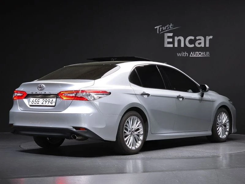 Toyota Camry 2.5 Automatic, снимка 3 - Автомобили и джипове - 55662567