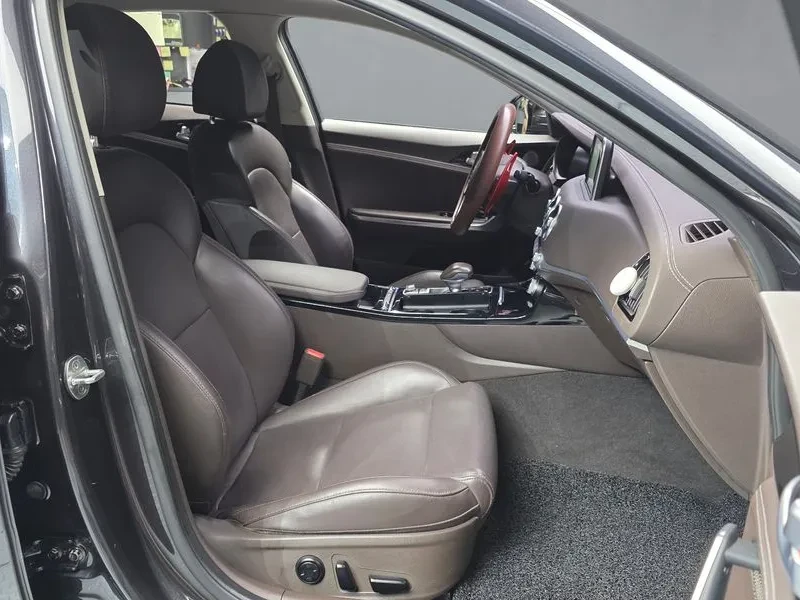 Kia Stinger 2.0 Turbo Awd Platinum, снимка 11 - Автомобили и джипове - 56359813