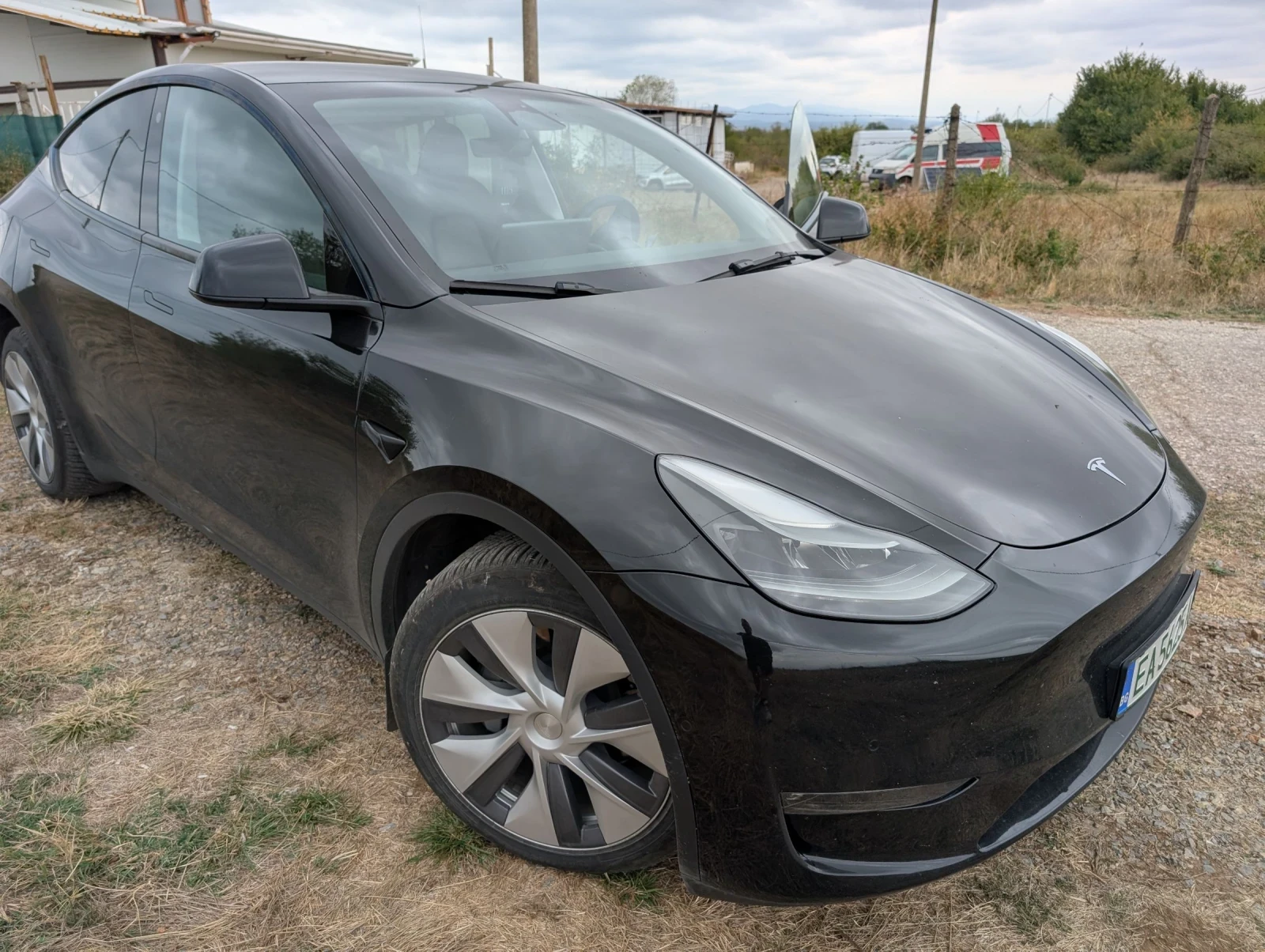 Tesla Model Y LR AWD, снимка 1